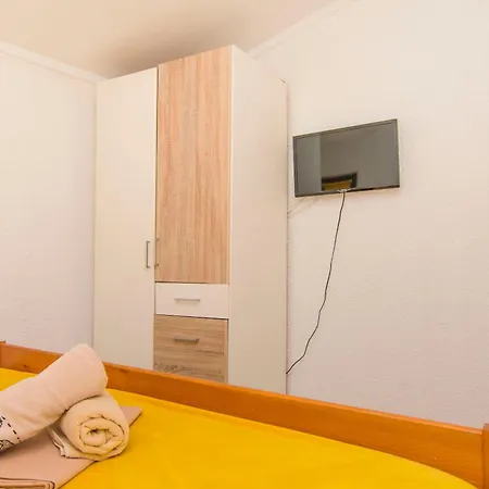 Ines Apartman *