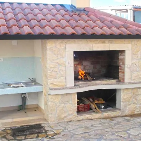 Ines Apartman *
