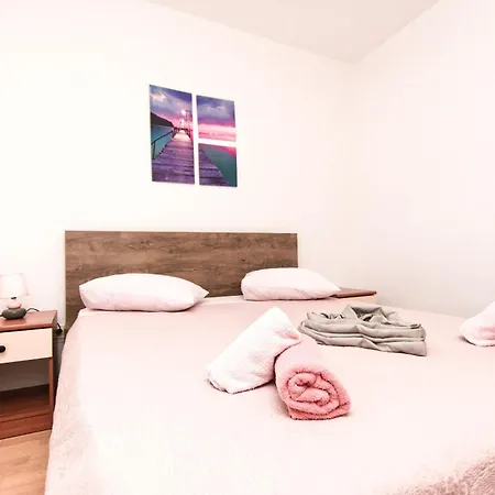 Ines Apartman *