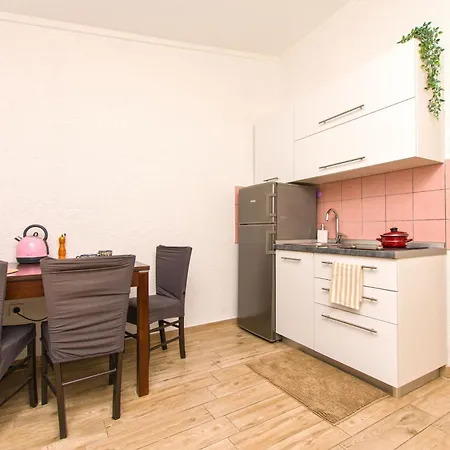 Apartman Ines *